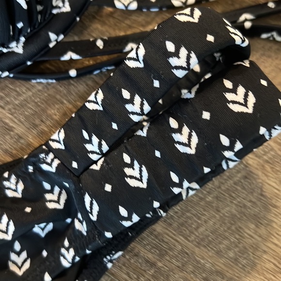 Two Piece Swim Suit, Med, bonus pairBlack, Sml athletic Shorts.M. Padded Top - Picture 5 of 7